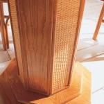 Pied de table en rotin