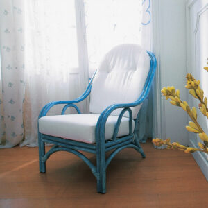 Fauteuil en rotin bleu