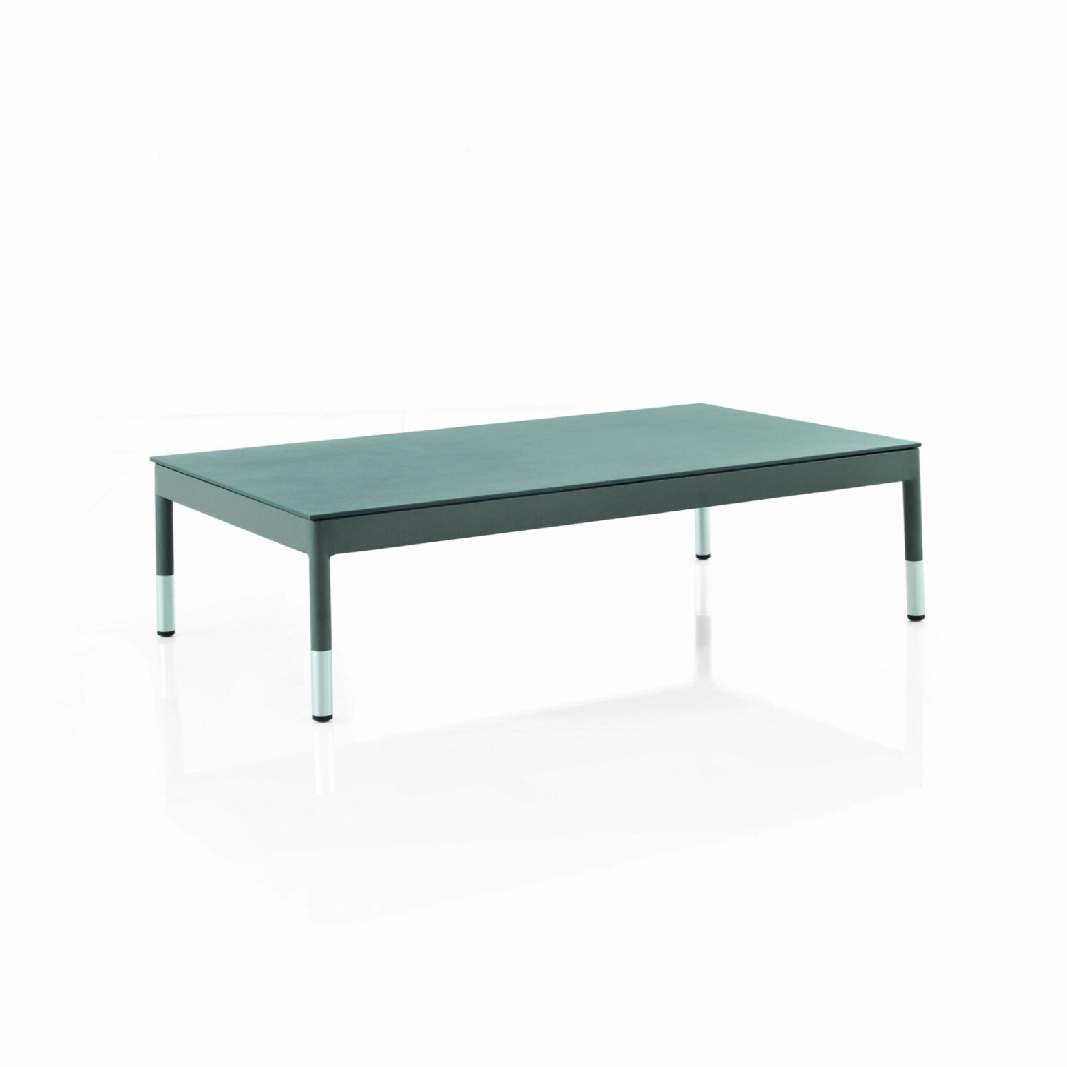 Table basse aluminium grise plateau verre