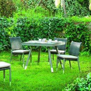 Coin repas jardin