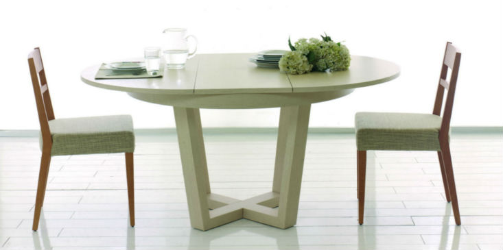 table ronde en bois avec allonge