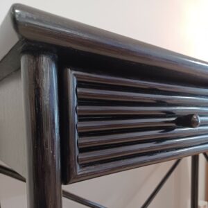 Console en rotin noire pour l'entrée