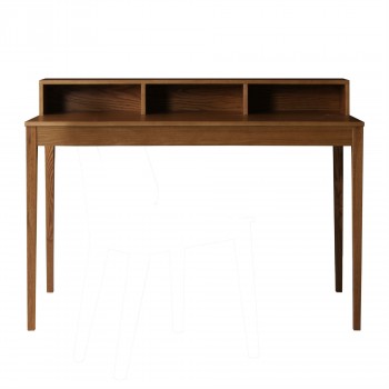 bureau en bois avec niches