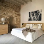 Lit et commode en bois pour chambre adulte
