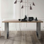 Table plateau bois pieds chromés avec chaises en bois