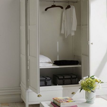 Armoire penderie en pin massif blanche