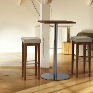 Petite table haut 60x60 en pin massif avec tabourets