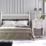 Tête de lit et chevet en pin blanc