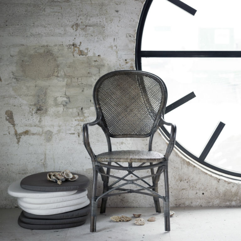 Chaise en rotin tressé avec accoudoirs Rossini - Brin d'Ouest