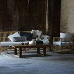 Salon en rotin naturel avec table basse en teck Sika Design