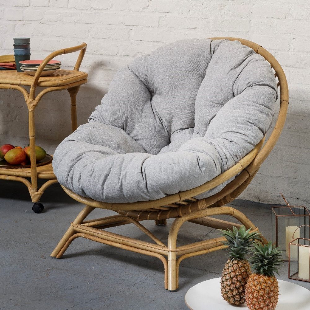 Fauteuil rond en rotin style loveuse avec coussin - Made in Meubles