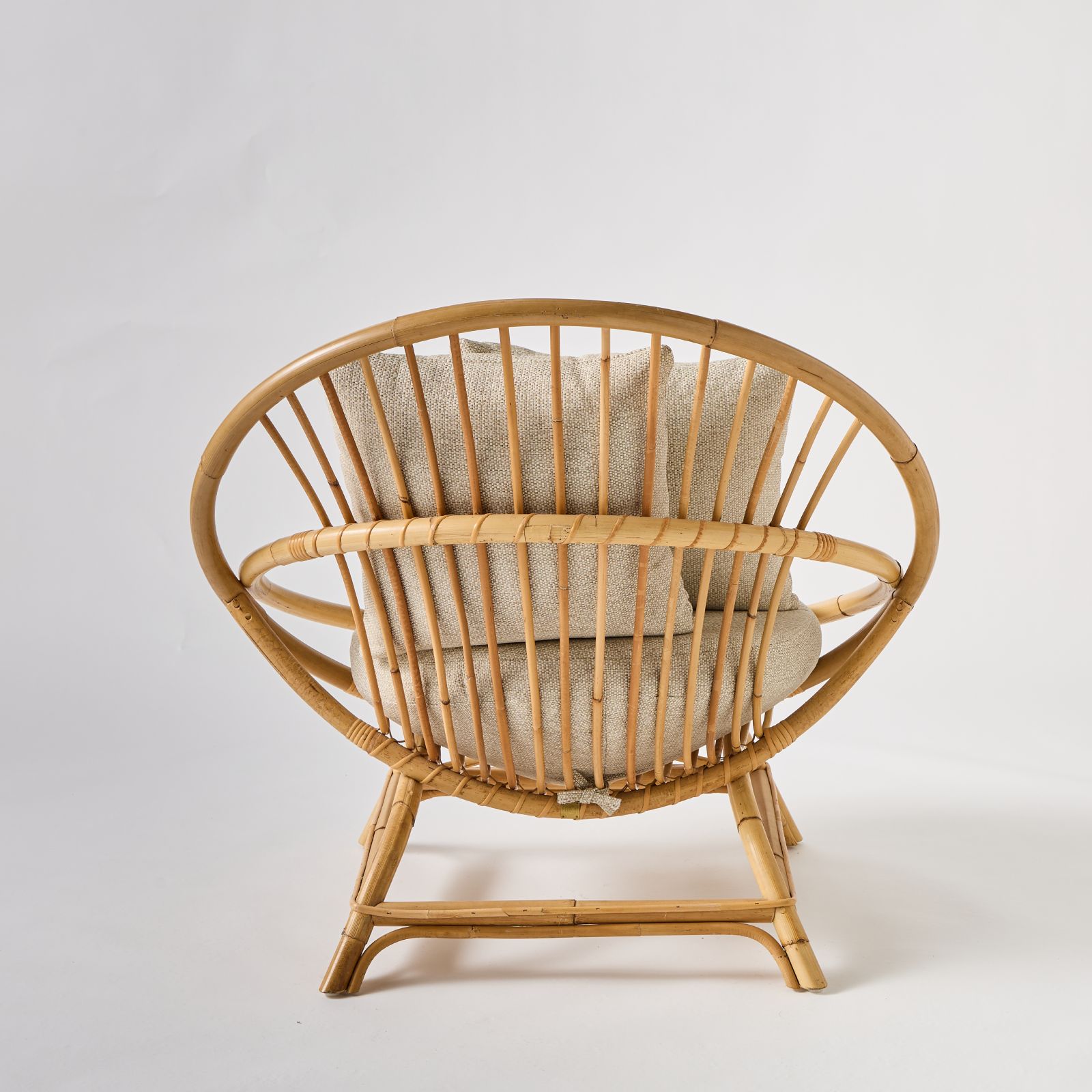 fauteuil rotin rond non ecorce avec coussins Fauteuil d'intérieur en rotin rond avec coussins