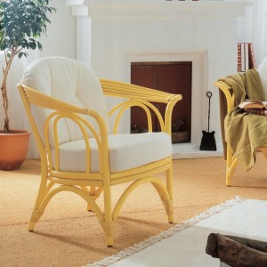 Fauteuil de salon en rotin jaune