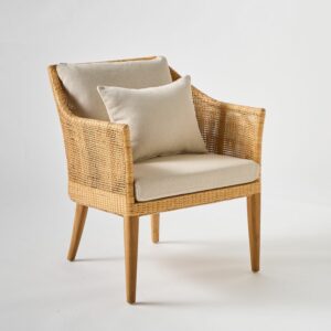 Fauteuil de salon Saïgon en cannage avec pieds en teck