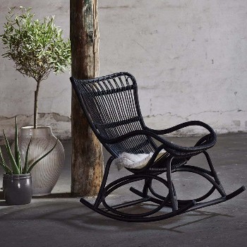 Rocking chair design de couleur noire