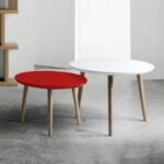Table basse ronde rouge et blanche scandinave