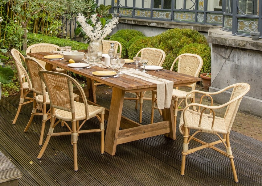 Table de salon de jardin en teck avec fauteuils de table d'extérieur