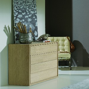 Commode en bois moderne avec 4 tiroirs ouverture push