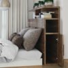 Tête en lit en bois avec rangements
