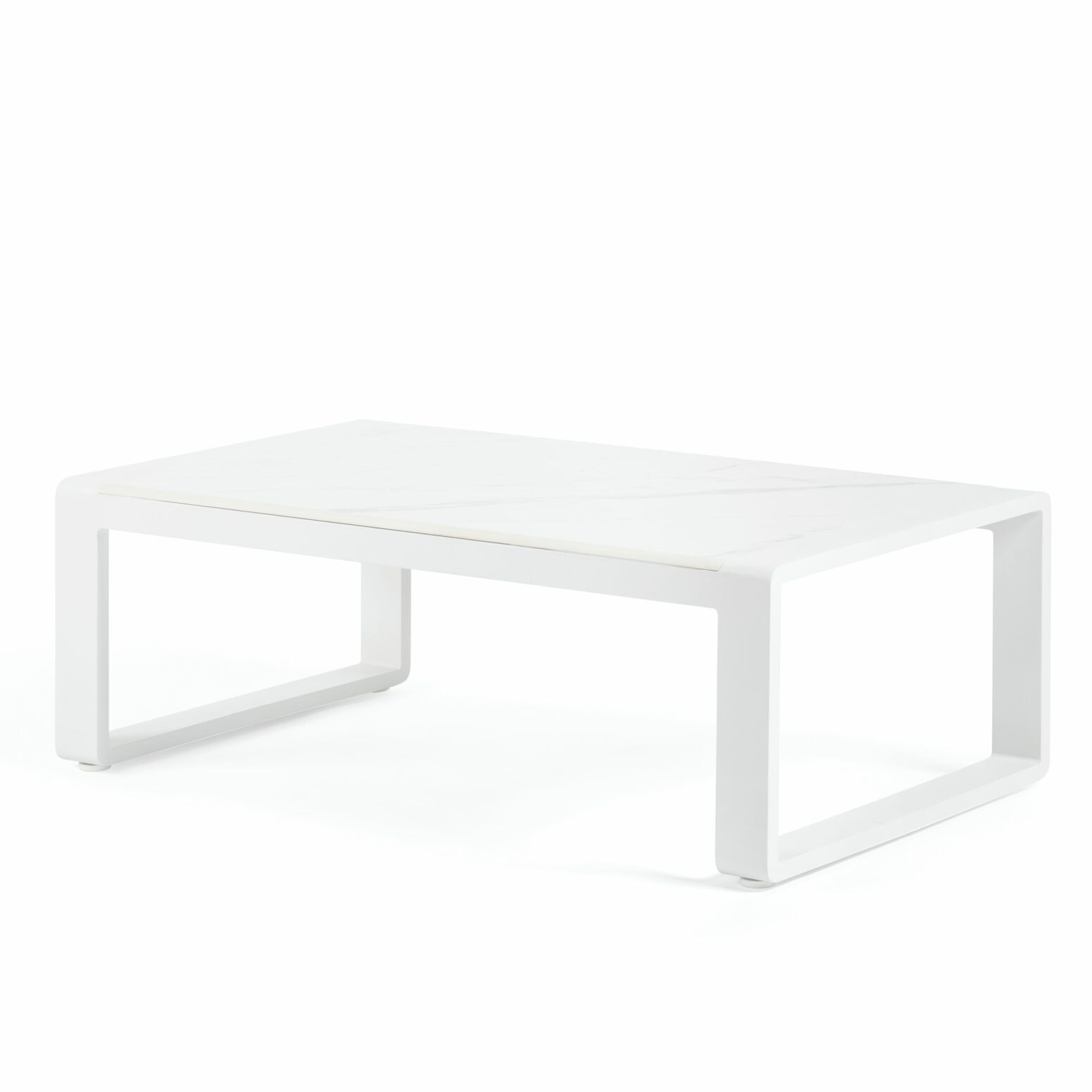 Table basse blanche rectangulaire en aluminium