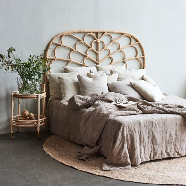 Grand tête de lit design en rotin naturel