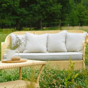 Canapé résine naturelle 3 places avec coussins gris