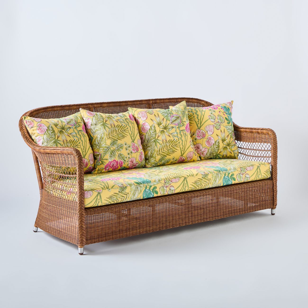 canape pour le jardin marron biarritz avec coussins fleuris jaunes Canapé Biarritz 3 places marron tissu jaune