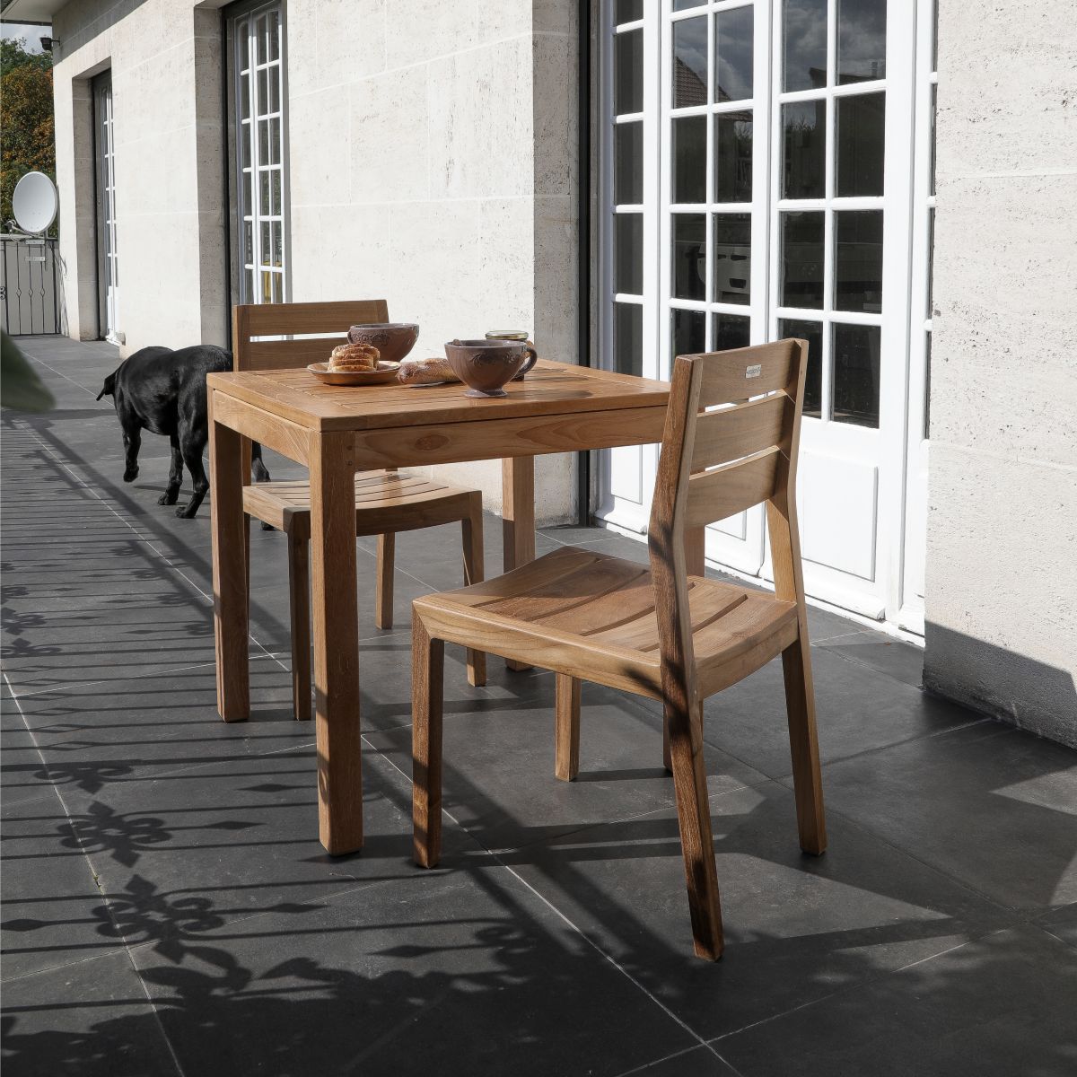 Ensemble de chaises de jardin en teck avec table