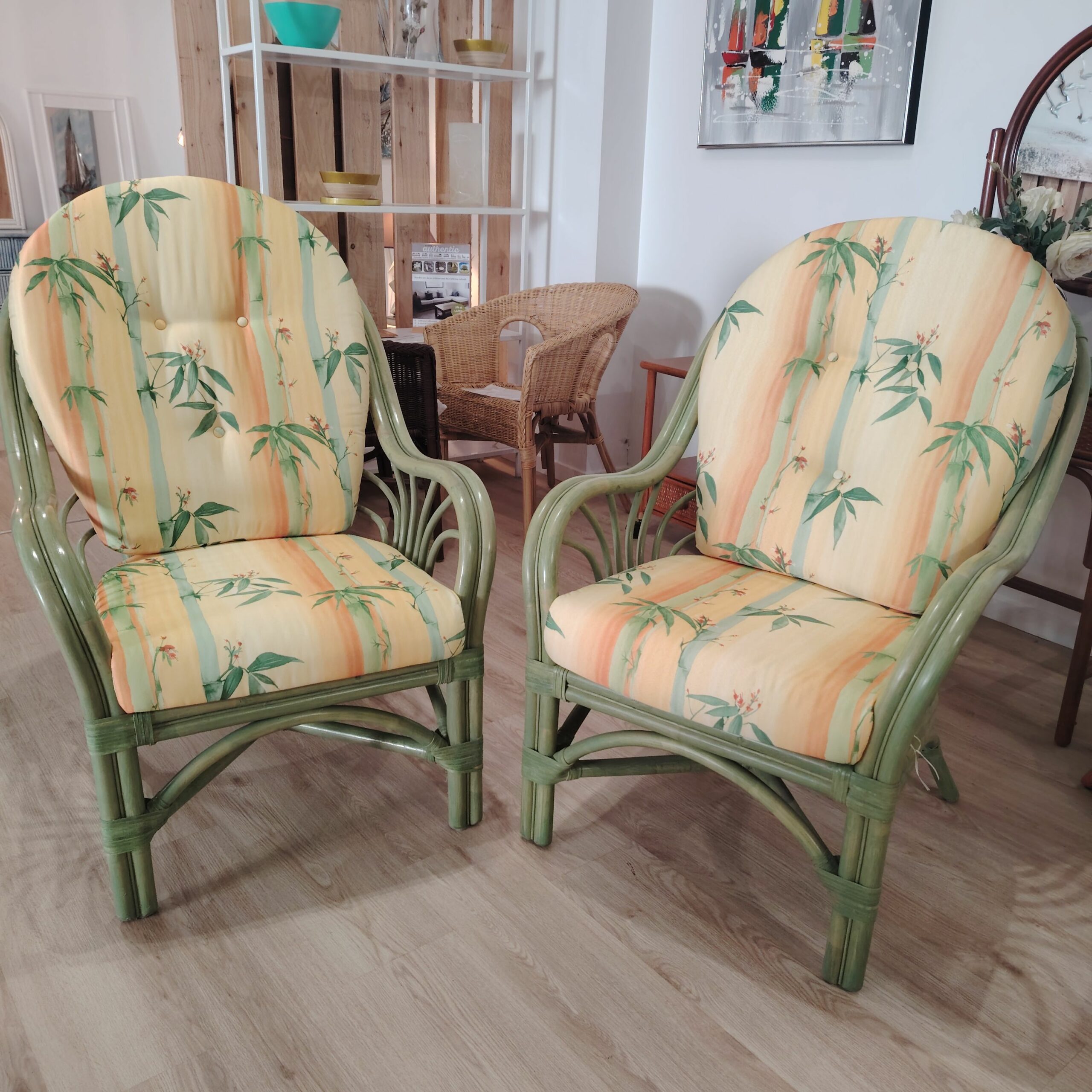Deux fauteuils rotin en promotion