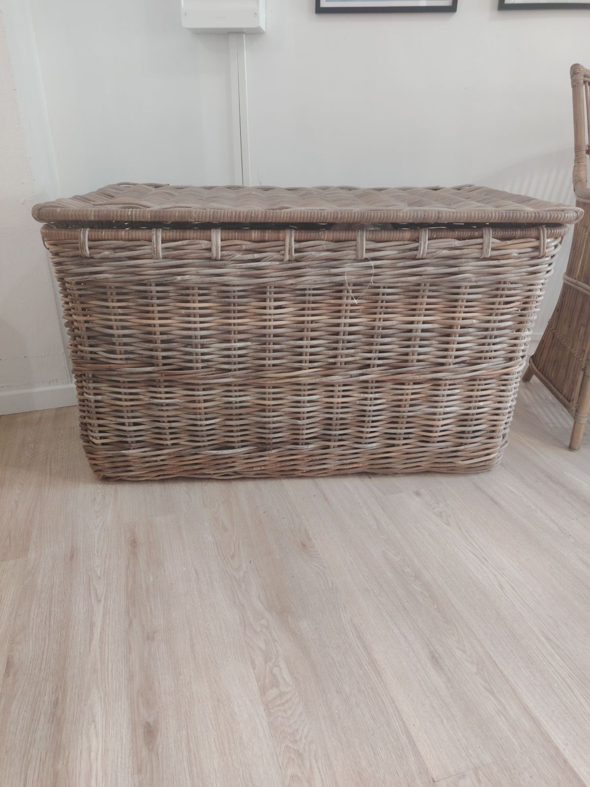 Grand malle rotin largeur 110 cm en promotion