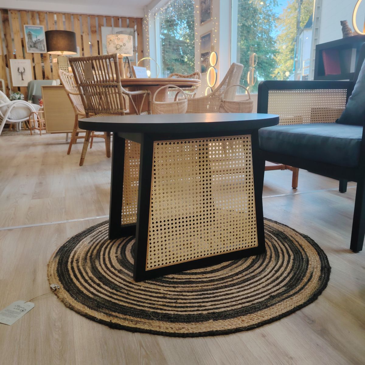 Table de salon cannage et bois en promotion