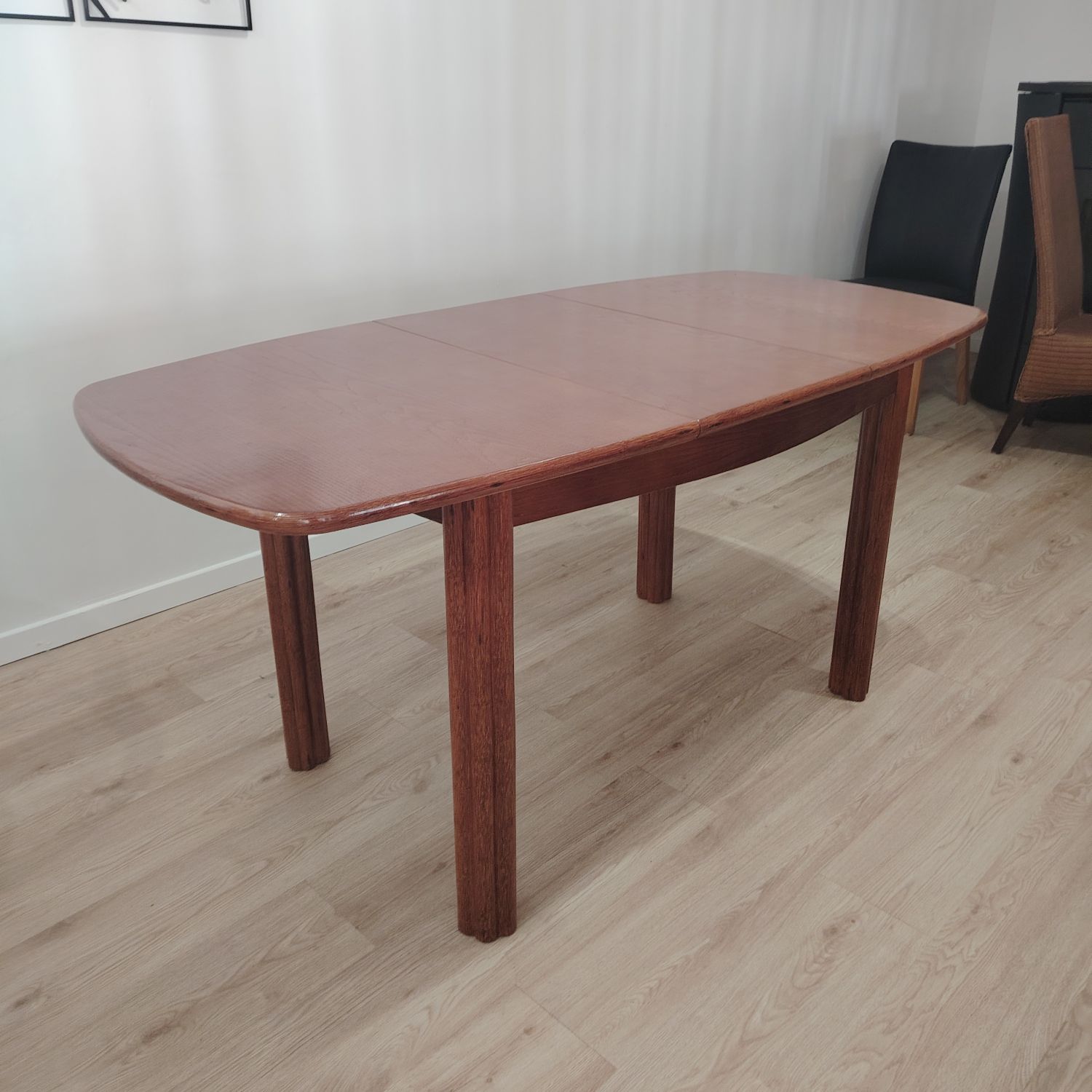 Table rectangulaire extensible de 120 à 160 cm en rotin et frêne